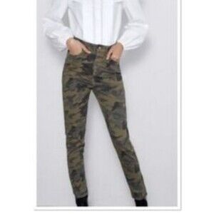 ZARA BASIC Camouflage Size US 2 Denim Jeans Stretch Ankle Cropped Distressed
